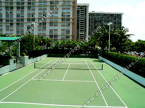 Santa Maria Brickell Tennis Court